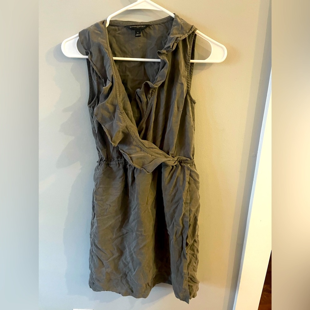 Banana republic suede like sleeveless dress size 0
